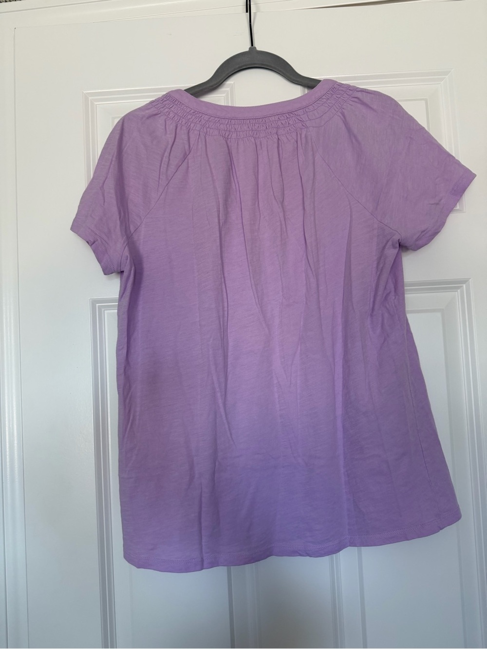 Lilly Pulitzer Purple Iris short sleeve Essie top size M - Picture 7 of 10